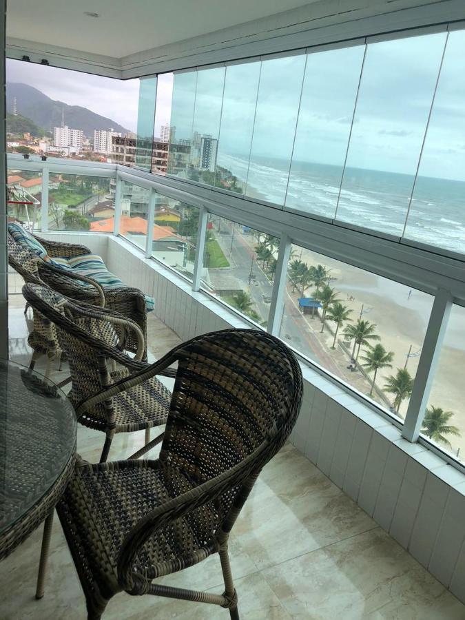 Com Vista O Mar Pe Na Areia Apartment