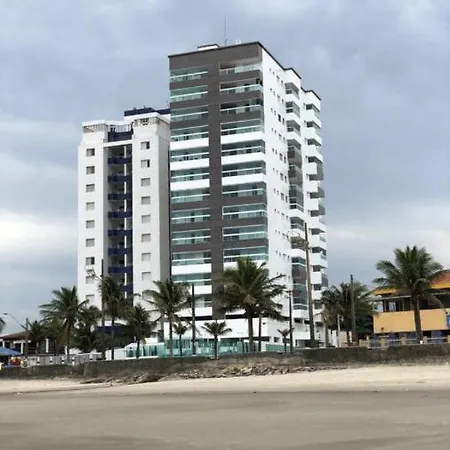Mongagua Com Vista Para O Mar Pe Na Areia Exterior photo